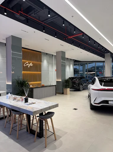 IM Motors Showroom